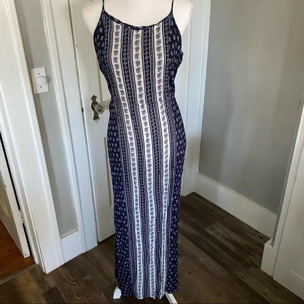 NWOT Tie-Back Maxi Dress